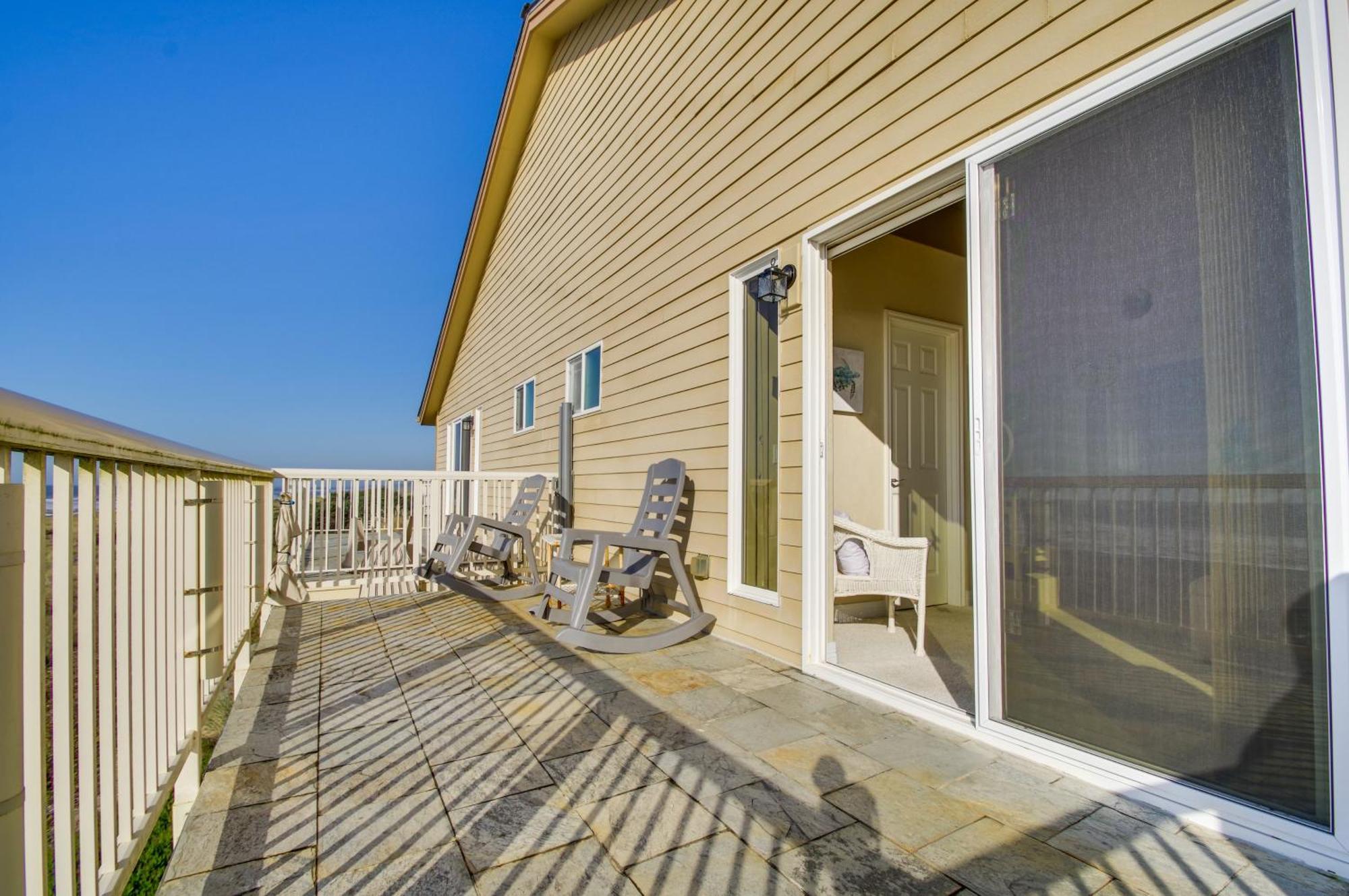 Quiet Waterfront Escape With Hot Tub And Beach Access! Gold Beach Exterior foto